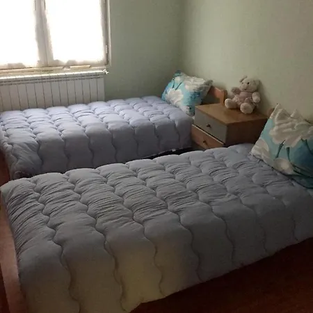 Spacious And Charming House In With Large Garden Vozuca