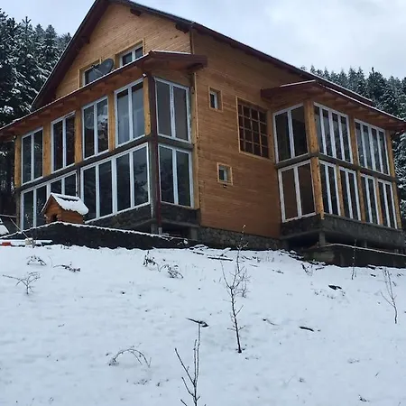 Spacious And Charming House In With Large Garden Holiday home Vozuca