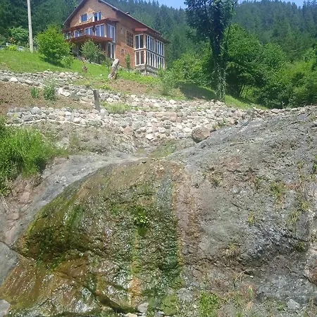 Spacious And Charming House In With Large Garden * Vozuca