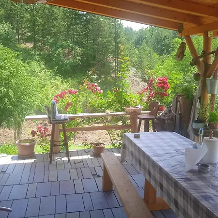 Spacious And Charming House In With Large Garden Дом отдыха