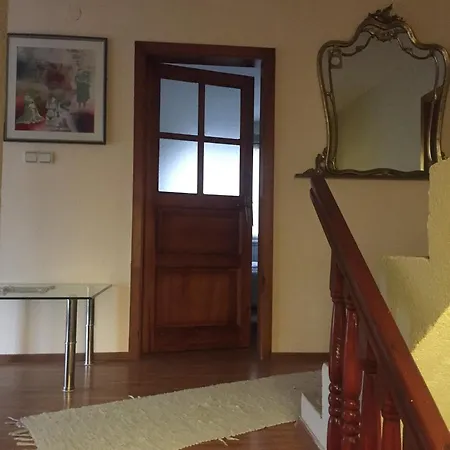Spacious And Charming House In With Large Garden * Vozuca