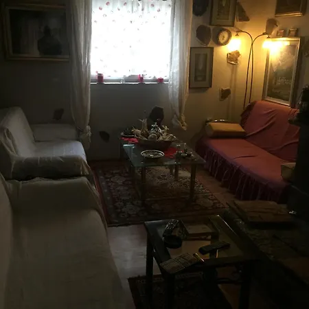 Hébergement de vacances Spacious And Charming House In With Large Garden *