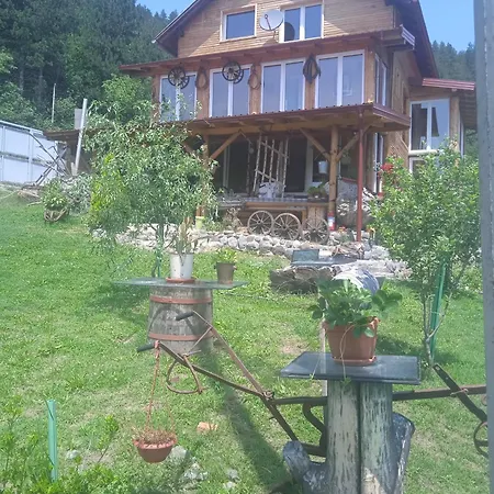 Σπίτι διακοπών Spacious And Charming House In With Large Garden Vozuca
